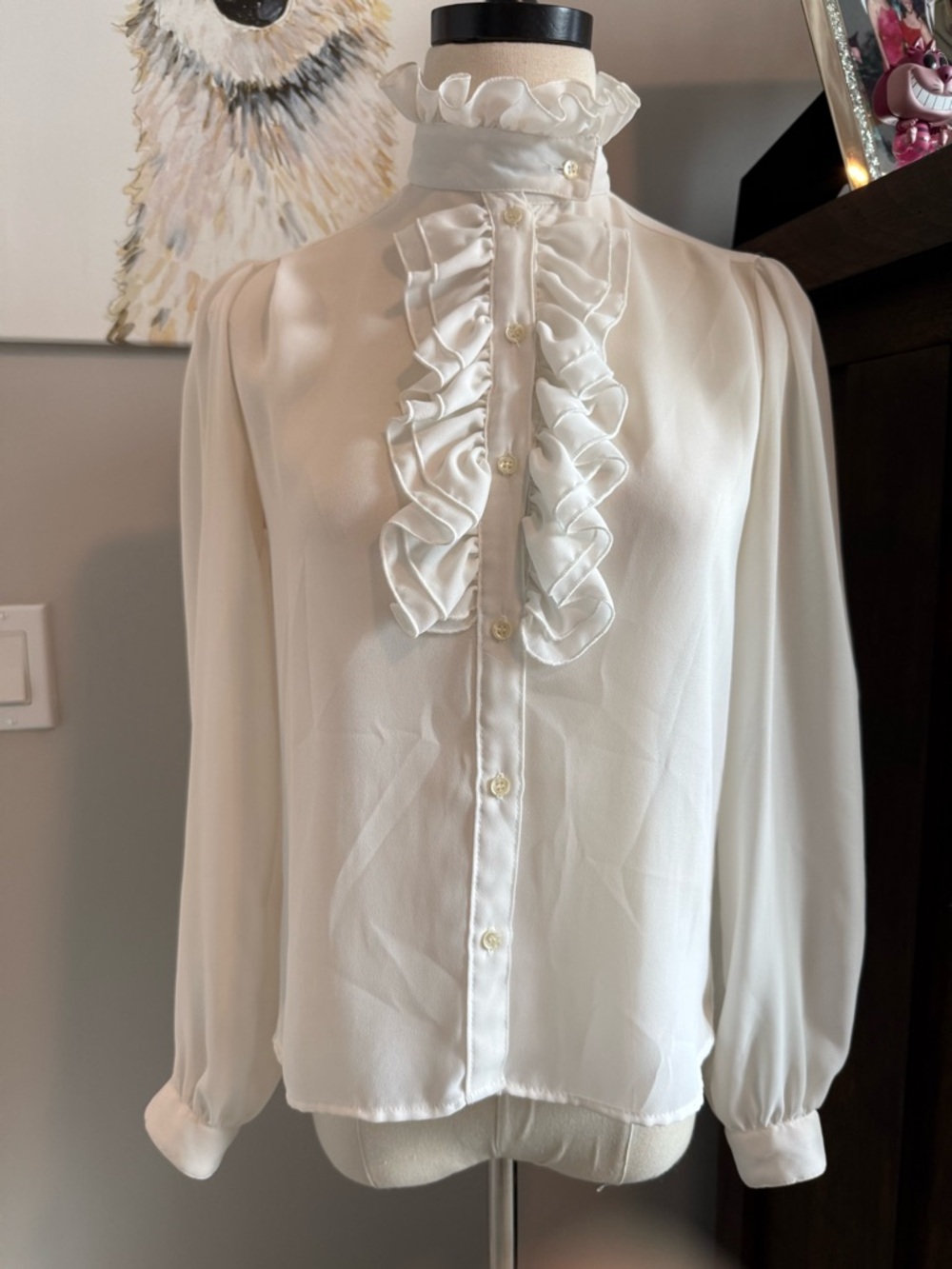 Hunter’s Run Ivory Ruffle Front Button-Down Blouse Vintage